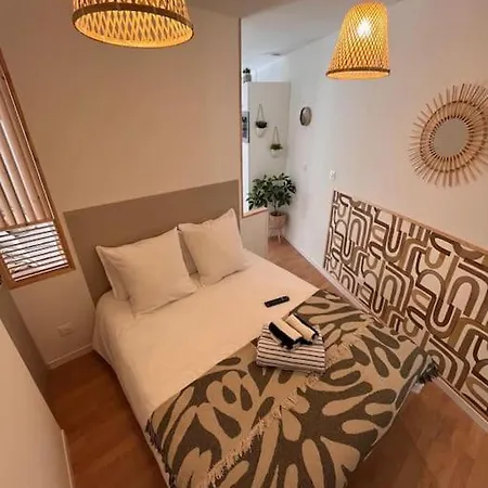 Elegant Petit * Sete